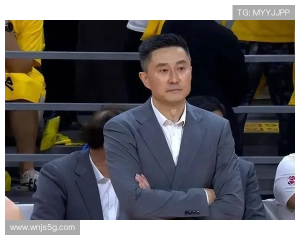 杜锋:领先松懈导致被逆转失利 杜锋:领先松懈导致被逆转失利